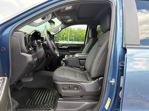 Used 2024 Chevrolet Silverado 1500 LT AWD/4WD image 29