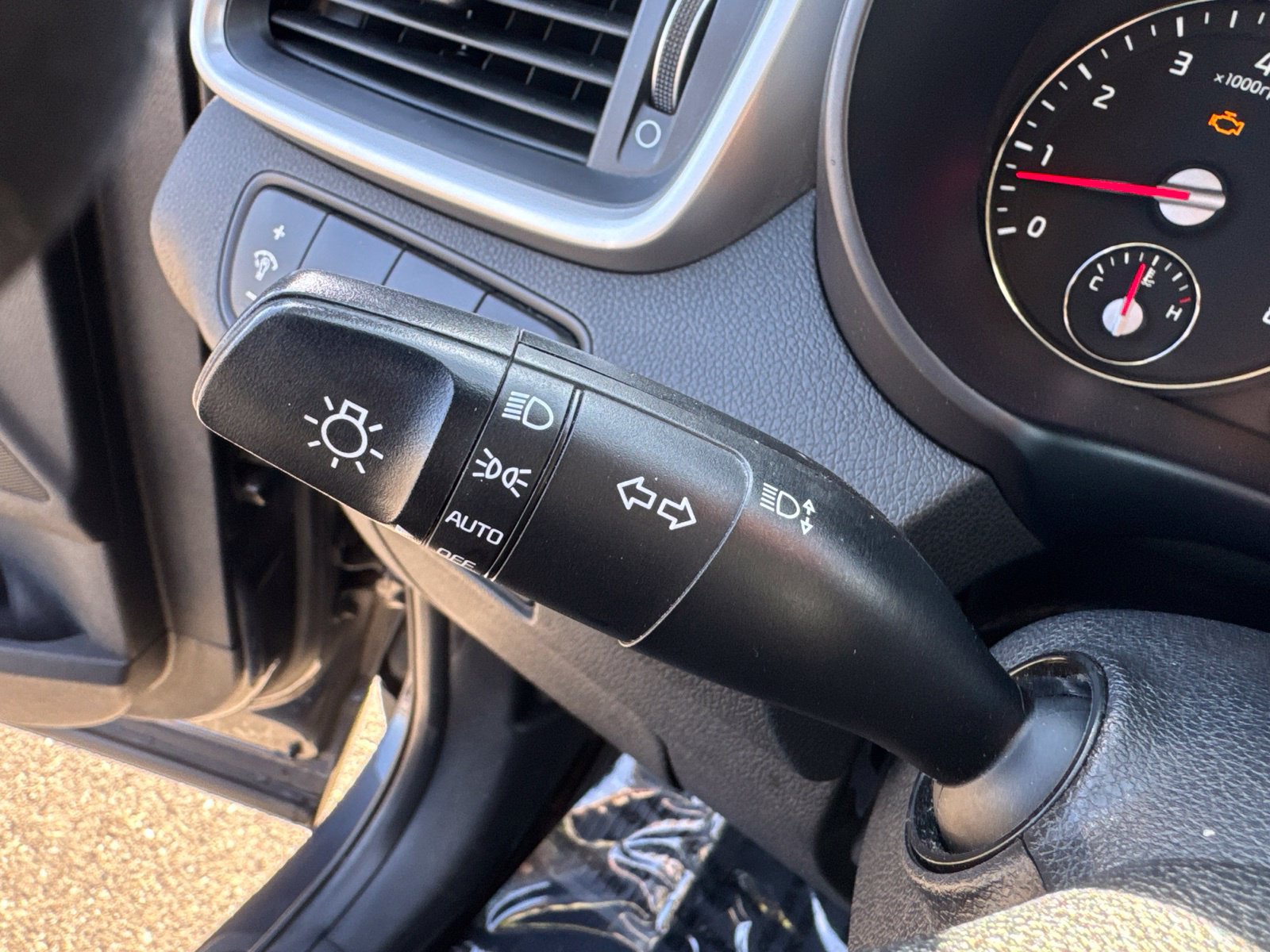 Used 2017 Kia Sorento AWD image 17