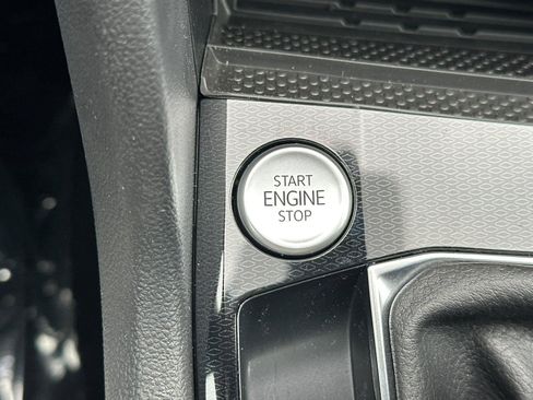 New 2026 Volkswagen Taos SE AWD/4WD image 21