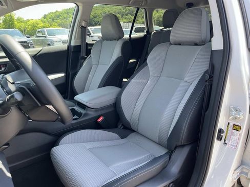 Certified 2025 Subaru Outback Premium w/ Popular Package #1A AWD/4WD image 30