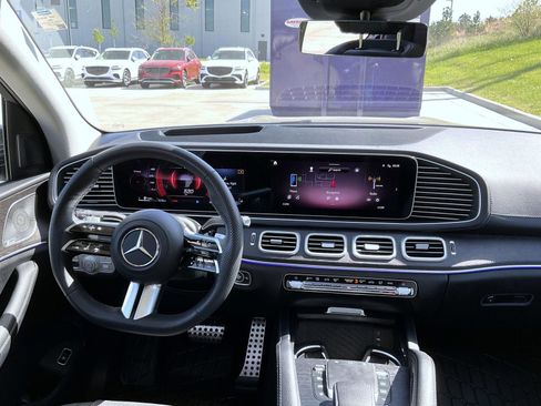 Used 2024 Mercedes-Benz GLS 450 4MATIC image 14