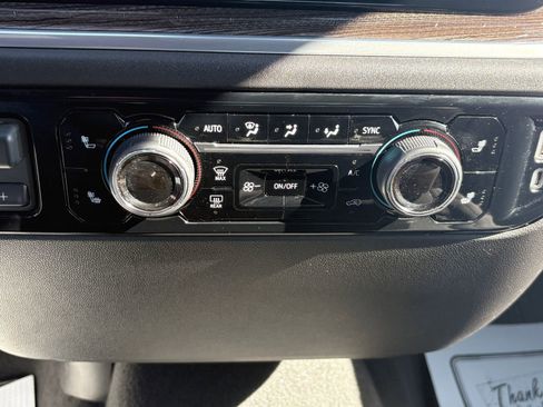 Used 2025 Chevrolet Silverado 1500 LT image 22