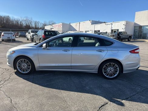Used 2014 Ford Fusion SE w/ Equipment Group 202A image 10