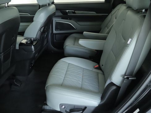Used 2024 Kia Telluride SX Prestige X-Line AWD/4WD image 9