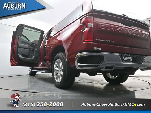 Used 2020 Chevrolet Silverado 1500 LTZ w/ LTZ Premium Package AWD/4WD image 36