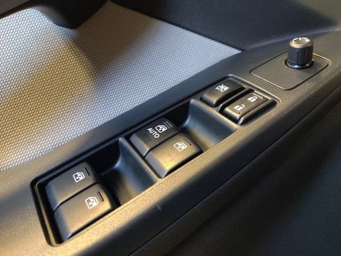 Used 2015 Subaru Forester 2.5i Premium image 27