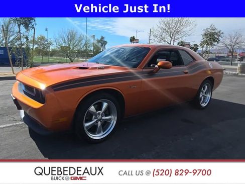 Used 2011 Dodge Challenger R/T image 1