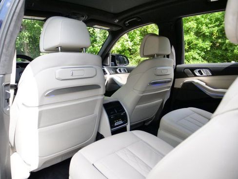 Used 2024 BMW X7 M60i w/ Executive Package AWD/4WD image 38