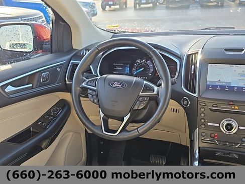 Used 2019 Ford Edge Titanium w/ Equipment Group 301A image 17