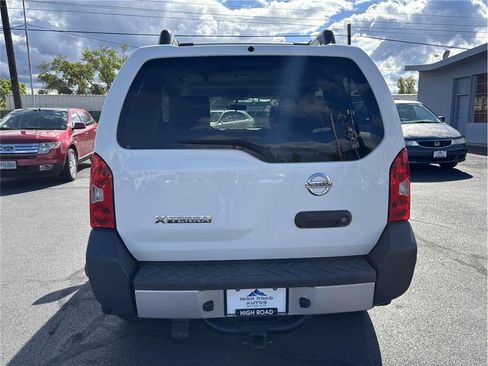 Used 2015 Nissan Xterra S w/ Value Package image 4