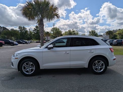 Used 2019 Audi Q5 2.0T Premium w/ Convenience Package AWD/4WD image 9