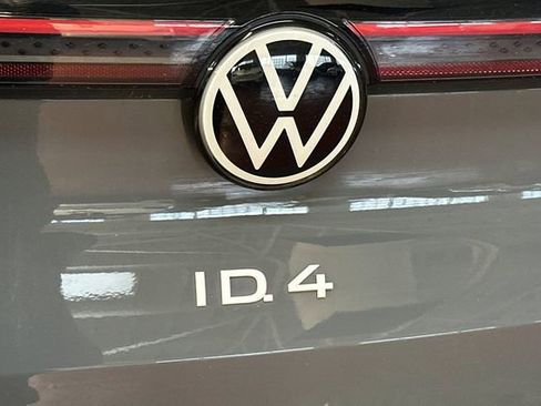 Used 2023 Volkswagen ID.4 Pro S image 36