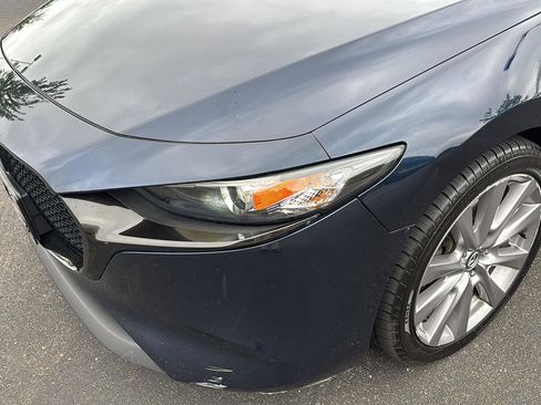 Used 2019 MAZDA MAZDA3 AWD Hatchback image 6