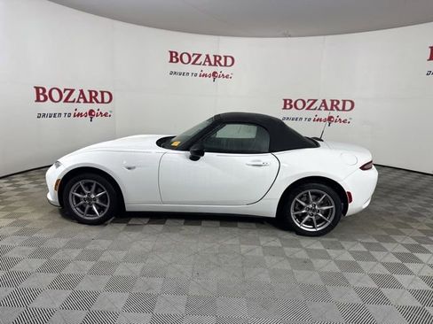 Used 2016 MAZDA MX-5 Miata Sport image 5