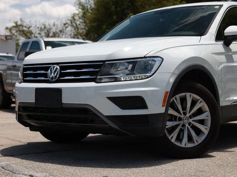 Used 2018 Volkswagen Tiguan S FWD image 2