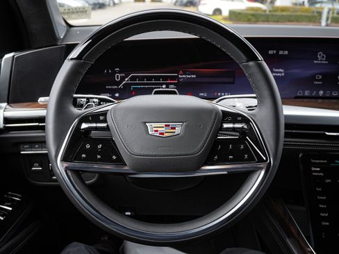 Used 2025 Cadillac Escalade Sport Platinum w/ LPO, ONYX Package image 18