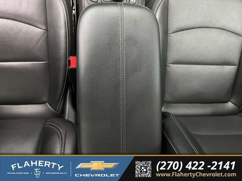 Used 2024 GMC Terrain SLT AWD/4WD image 33