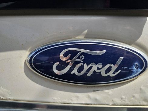 Used 2013 Ford Expedition Limited AWD/4WD image 16