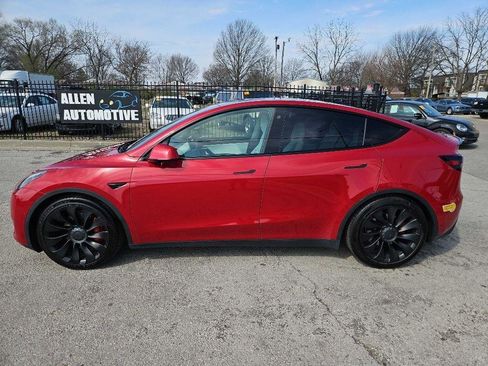 Used 2022 Tesla Model Y Performance AWD/4WD image 3