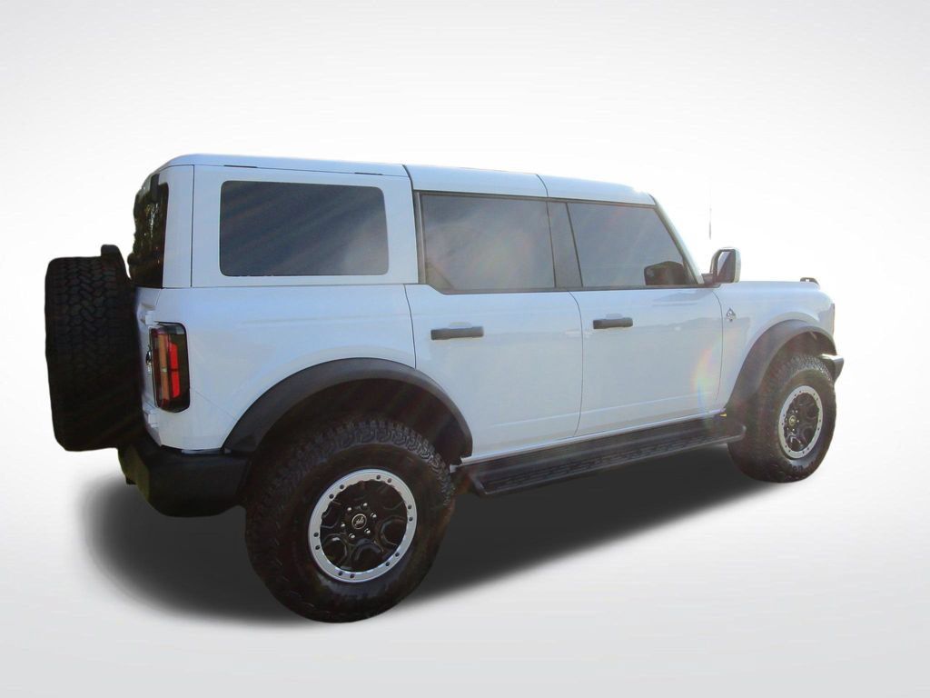 Used 2026 Ford Bronco Outer Banks w/ Sasquatch Package AWD/4WD image 10