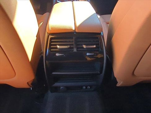 Used 2021 BMW 530e image 17