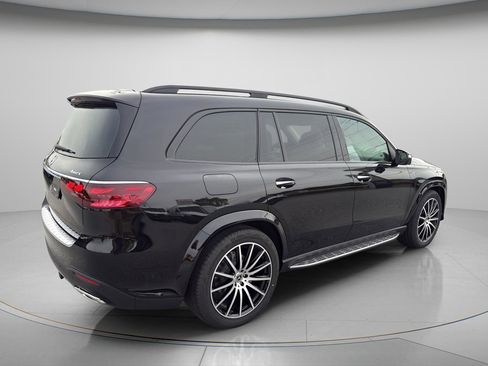 New 2026 Mercedes-Benz GLS 450 4MATIC image 17