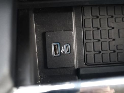 Used 2024 Ford Expedition XLT AWD/4WD image 18