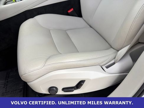 Certified 2023 Volvo XC90 T8 Plus AWD/4WD image 29