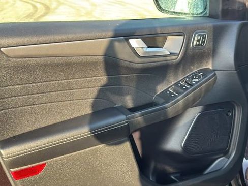 Certified 2023 Ford Escape Active w/ Tech Pack #2 image 10