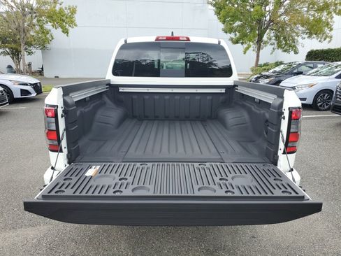 New 2026 Nissan Frontier SV w/ SV Convenience Package RWD image 6