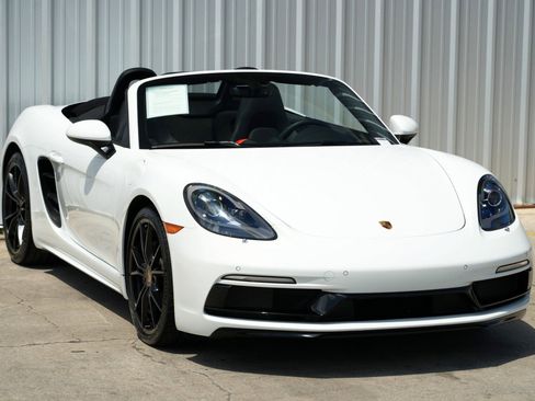 Used 2024 Porsche 718 Boxster image 44