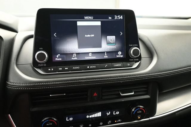 Used 2025 Nissan Rogue SV FWD image 18