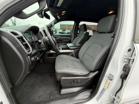 Used 2019 RAM 1500 Big Horn AWD/4WD image 11