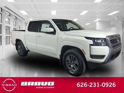 New 2026 Nissan Frontier SV w/ SV Convenience Package RWD image 1