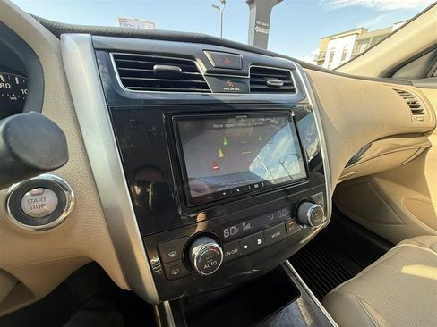 Used 2015 Nissan Altima 2.5 SL FWD image 21