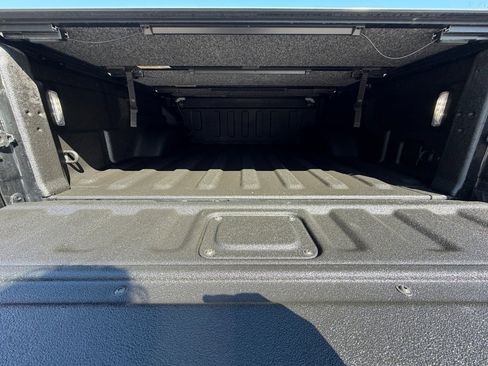 Used 2020 Jeep Gladiator Overland image 19