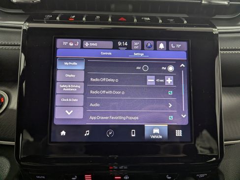 New 2025 Jeep Grand Cherokee Altitude image 20