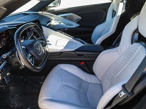 Used 2021 Chevrolet Corvette Stingray image 18