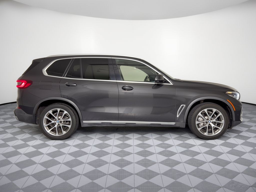 Used 2021 BMW X5 xDrive40i AWD/4WD image 8