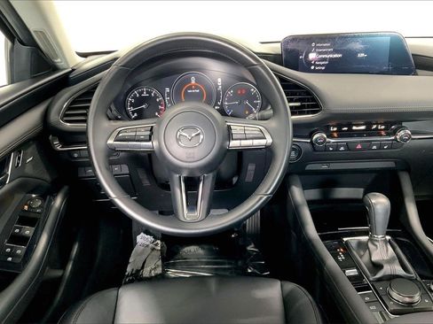 Used 2019 MAZDA MAZDA3 AWD Sedan w/ Preferred Package image 4