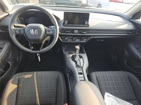Used 2025 Honda HR-V LX image 8