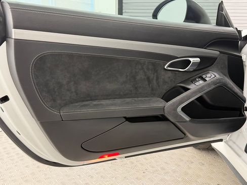 Certified 2018 Porsche 911 GT3 RWD image 13