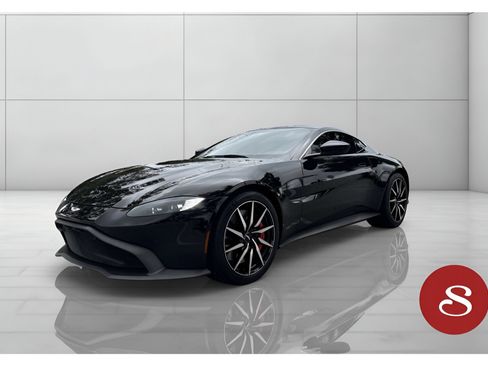 Used 2019 Aston Martin V8 Vantage Coupe image 1