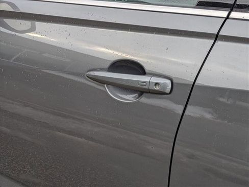 Used 2025 Nissan Altima 2.5 SR image 13