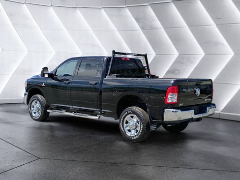 Used 2024 RAM 2500 Tradesman w/ Chrome Appearance Group AWD/4WD image 4