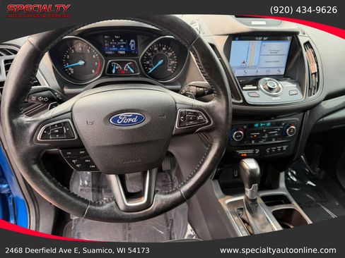 Used 2017 Ford Escape Titanium w/ Equipment Group 301A AWD/4WD image 16