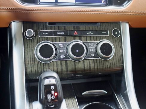 Used 2014 Land Rover Range Rover Sport Supercharged image 25