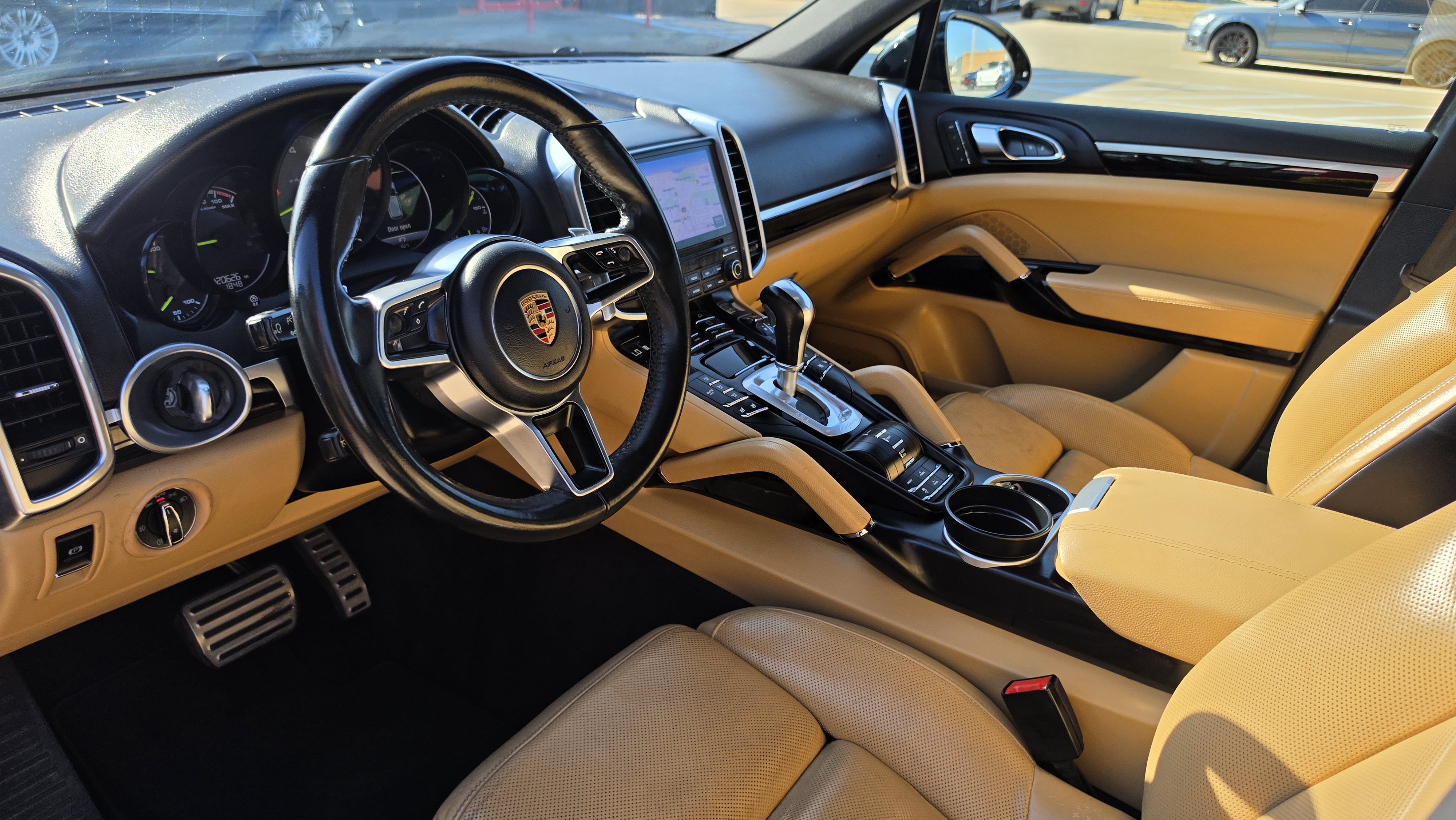Used 2017 Porsche Cayenne S Platinum w/ Premium Package (PJW) AWD/4WD image 26