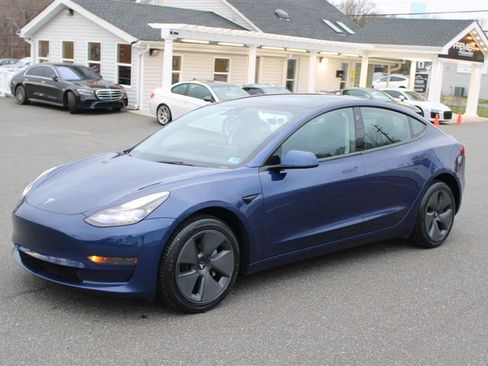 Used 2023 Tesla Model 3 Standard Range RWD image 4