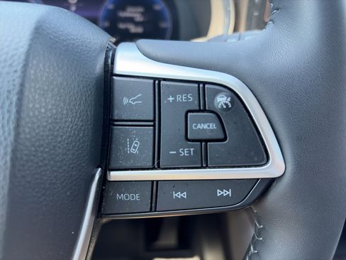 Used 2023 Toyota Highlander Platinum AWD/4WD image 23